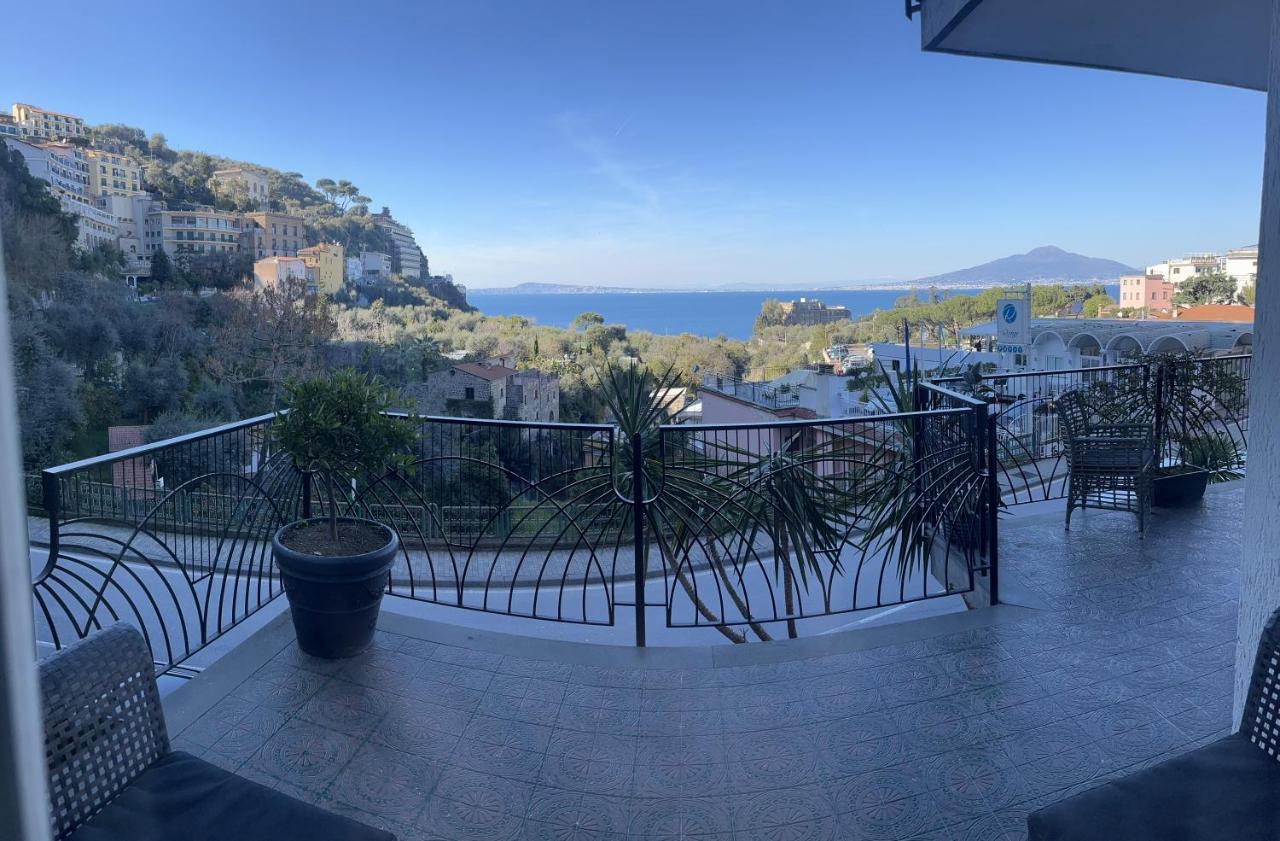 La Conca Dei Sogni Apartment Sorrento Luaran gambar