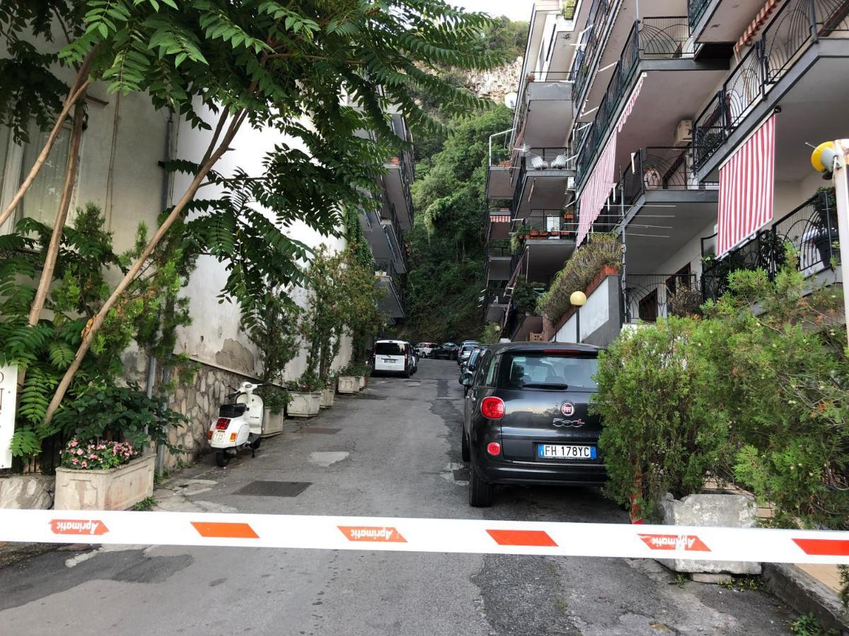 La Conca Dei Sogni Apartment Sorrento Luaran gambar